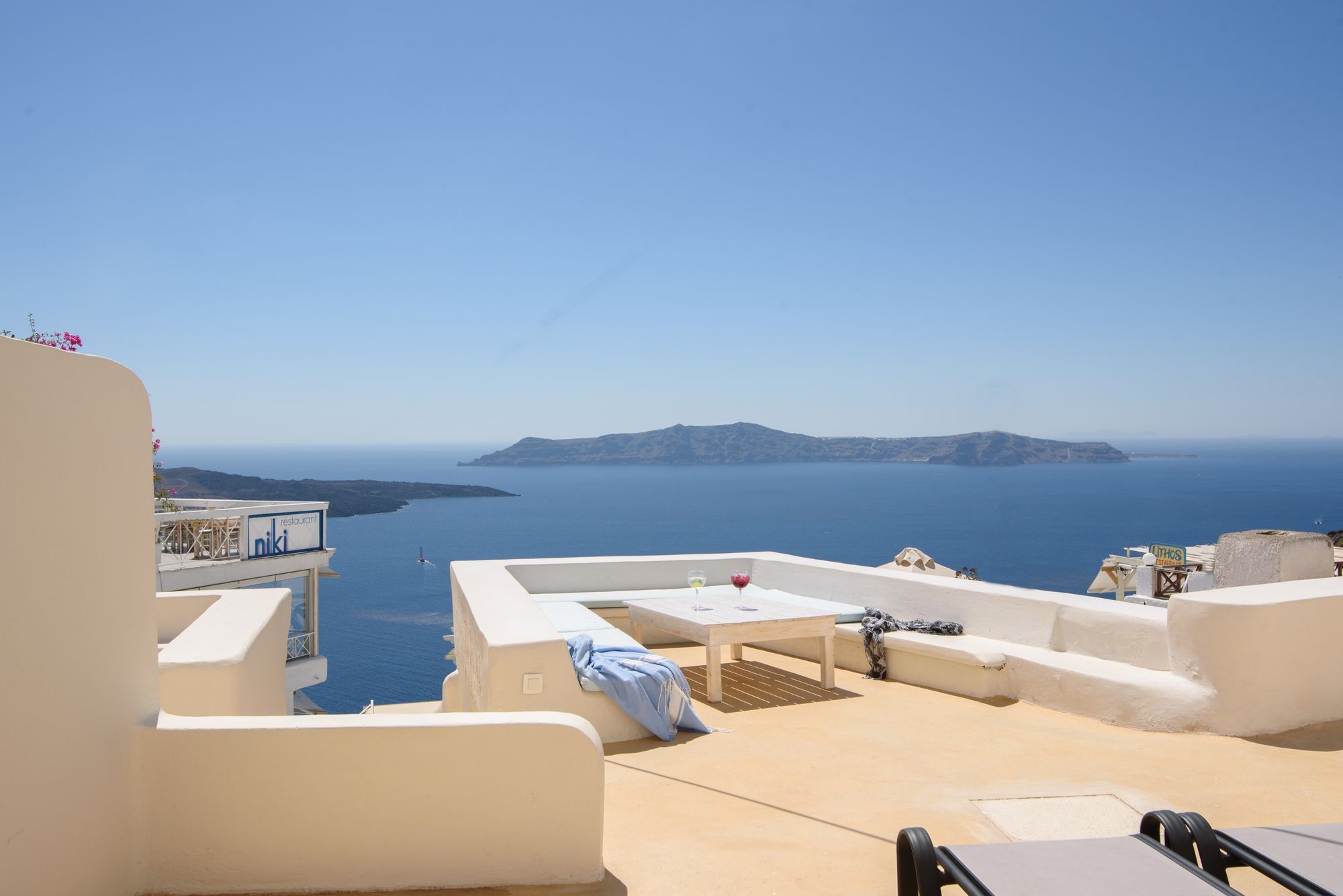 Hotel On The Cliff à Fira  Extérieur photo